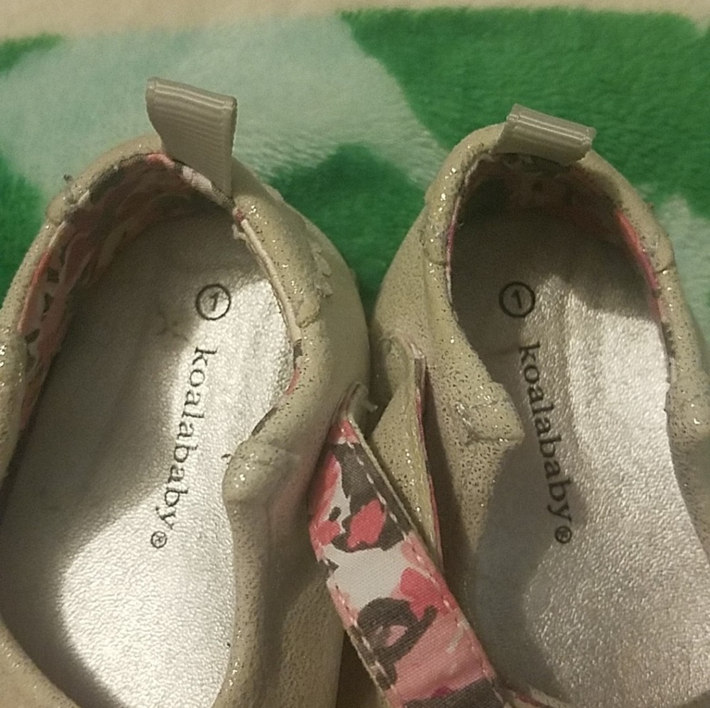 Baby Girl Shoes - Picture 7 of 8